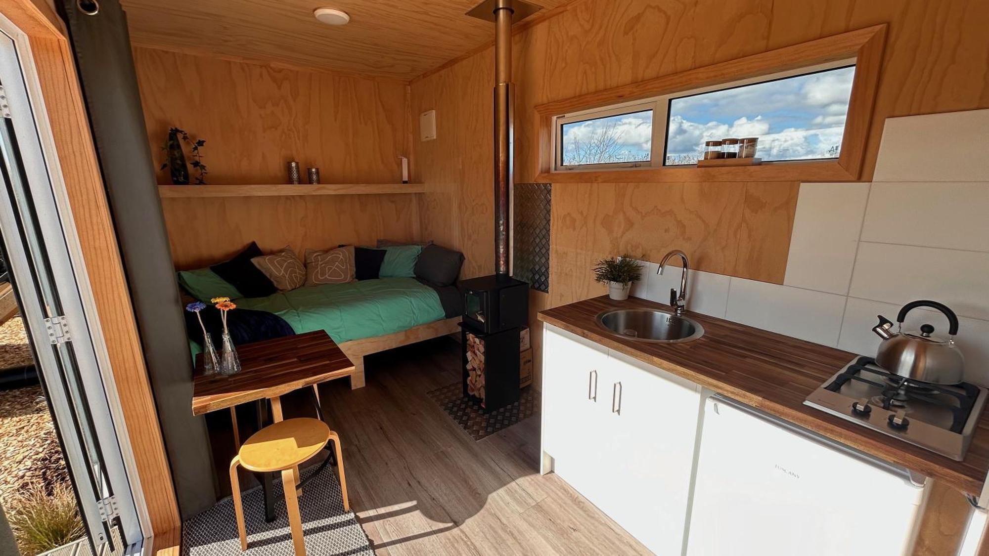 Cosy Tiny Container Cabin Carterton Exterior foto